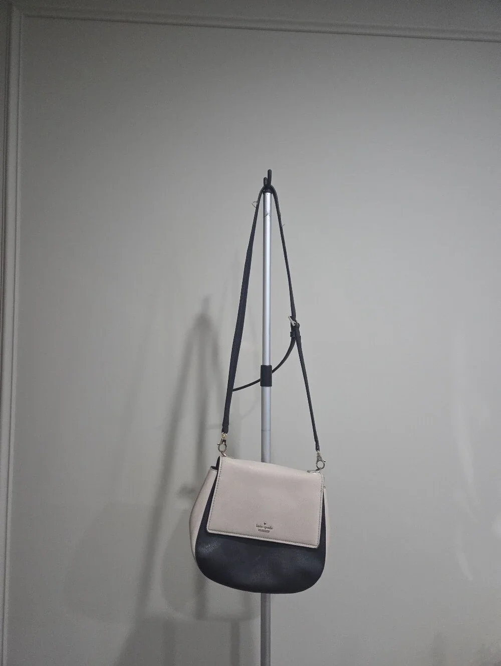 Kate Spade Two-Tone Leather Crossbody Bag - Black & Rose Cream